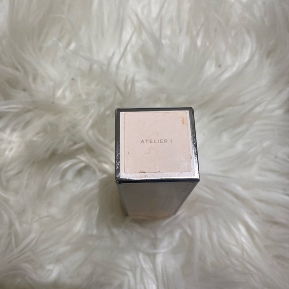 Westman Atelier Vital Foundation Stick and Concealer Shade Atelier I - Picture 8 of 10